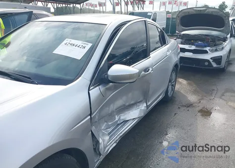 2011 Honda Accord 2.4 Ex from USA, damaged, VIN 1HGCP2F71BA156717